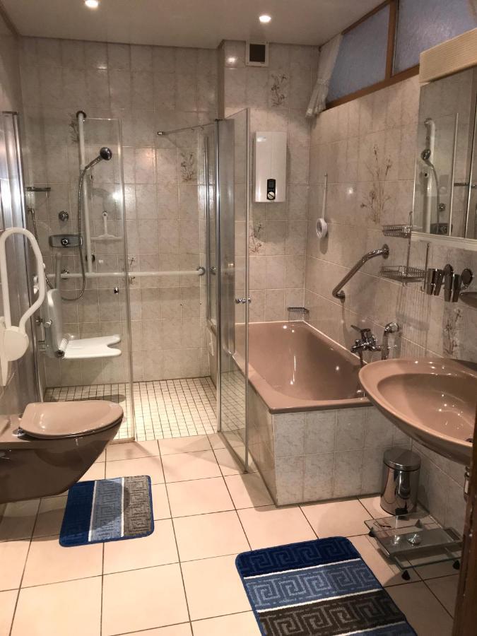 Ferienhaus Loehr Mit Treppenlift Villa Coblenza Exterior foto